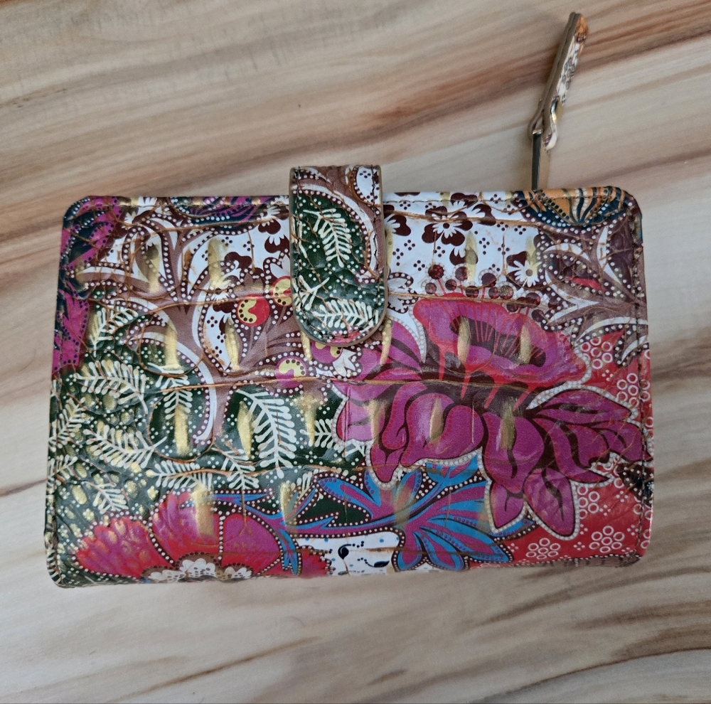 Brahmin Hannah Wallet EUC